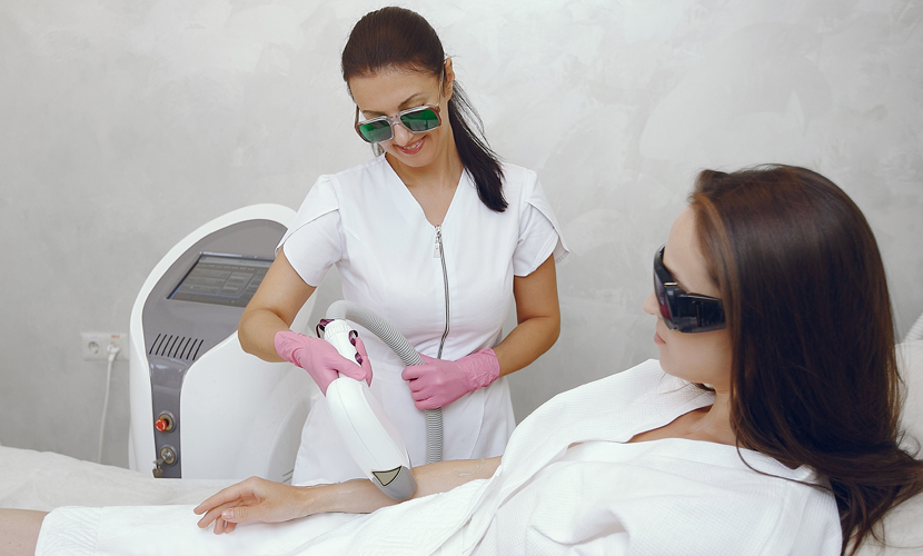 Estetisyen Nedir? Ne İş Yapar? Ne Kadar Maaş Alır?